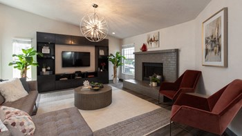 2150 Village Green Parkway 1-2 Beds Apartment for Rent - Photo Gallery 4