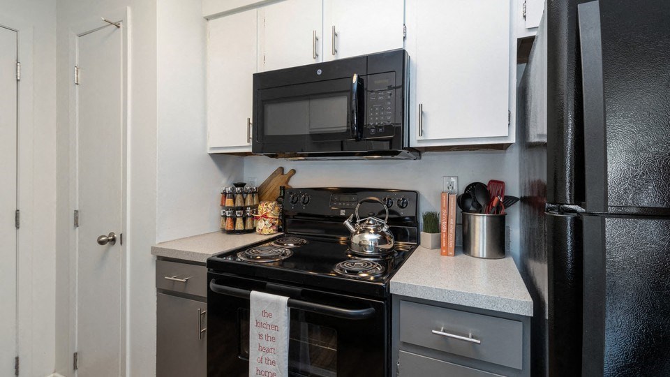 Black Appliances at ReNew Chesterfield, Chesterfield, MO, 63017