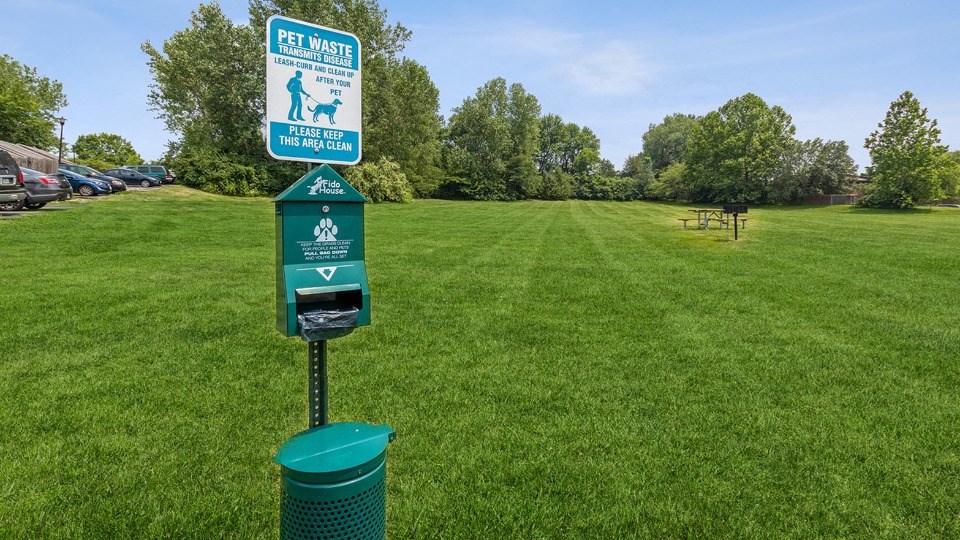 Pet Park at ReNew Cross Creek, St. Louis