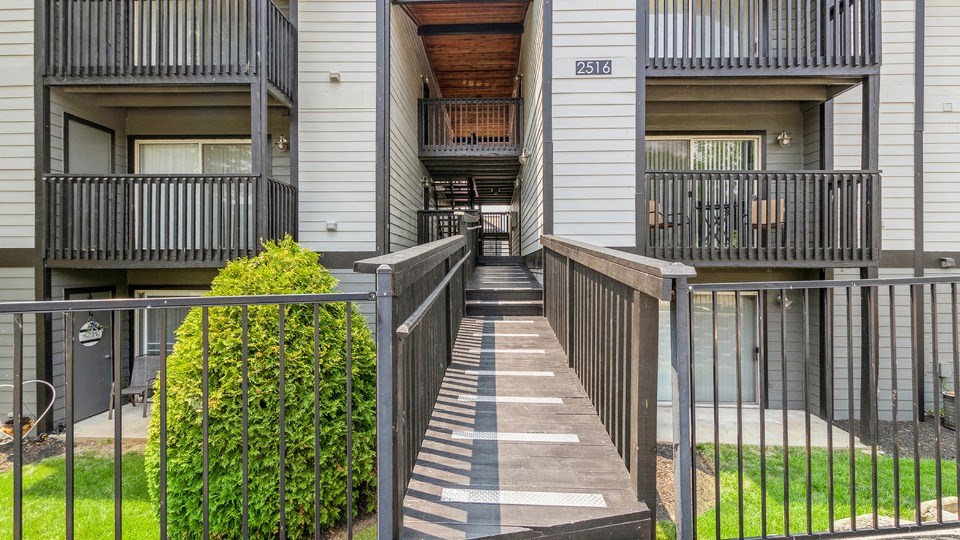 Entrance View at ReNew Cross Creek, St. Louis, MO