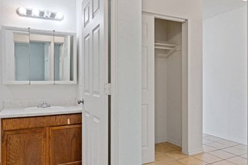 11408 Heritage Court 1-2 Beds Apartment for Rent - Photo Gallery 6