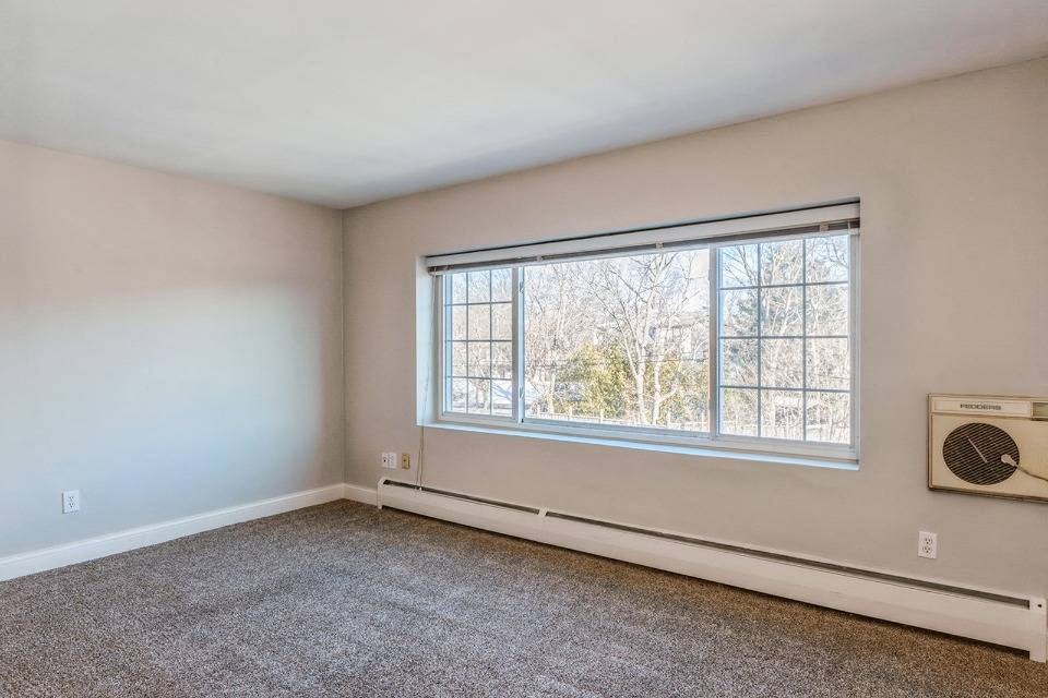 Large Window at Cove at Linden Hills, Minnesota