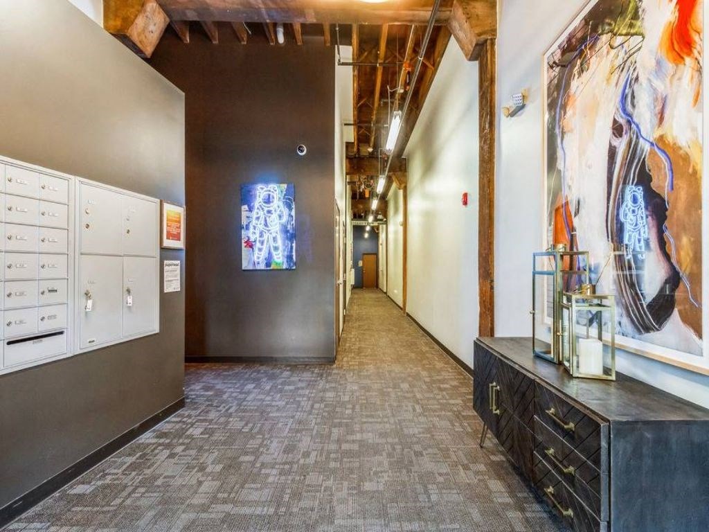Interiorat Rocket Transfer Lofts, Des Moines, IA, 50309