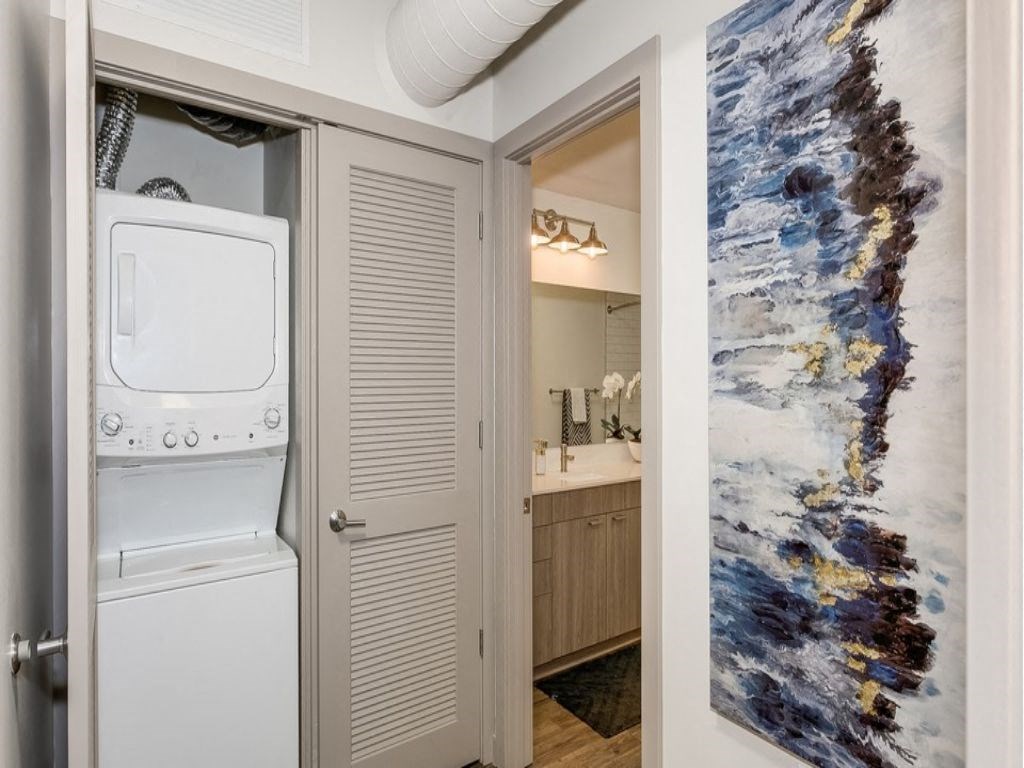 Washer Dryer at ReNew Wichita, Wichita, Kansas