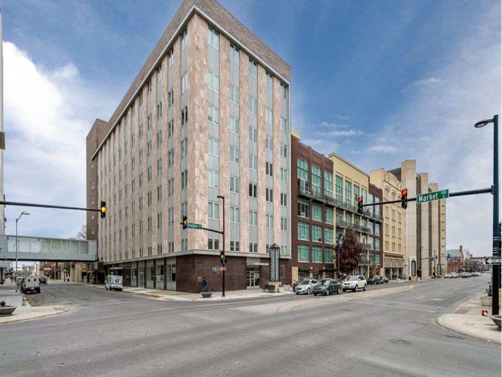 Building Exterior View at ReNew Wichita, Wichita
