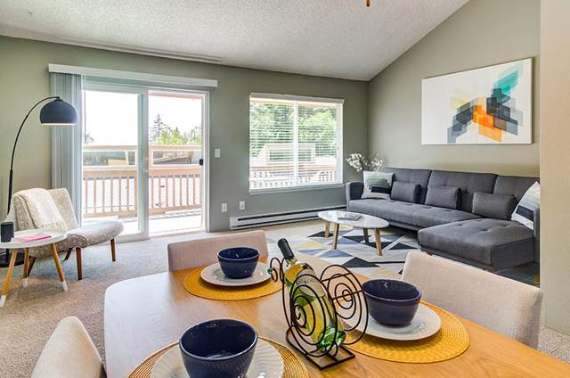 1-bedroom apartment at The Bluffs At Mountain Park Apartments in Lake Oswego, OR
