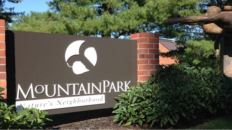 Property Signage at The Bluffs at Mountain Park, Lake Oswego, OR