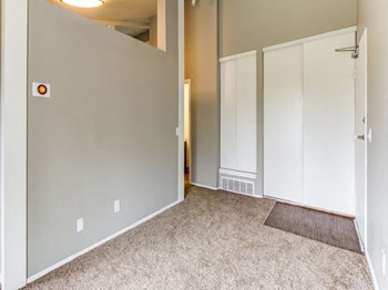 14030 Chestnut Drive Studio-3 Beds Apartment for Rent - Photo Gallery 20