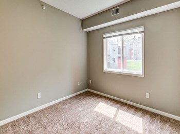 14030 Chestnut Drive Studio-3 Beds Apartment for Rent - Photo Gallery 27
