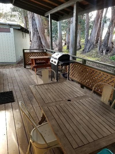wooden deck with bbq at Salinas Sunset Apartments, California