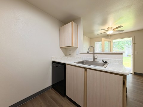 12724 104Th Ave Ct E 1-3 Beds Apartment for Rent