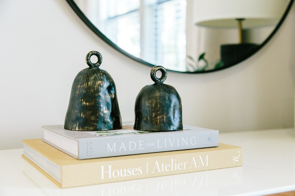 book decor at tapestry