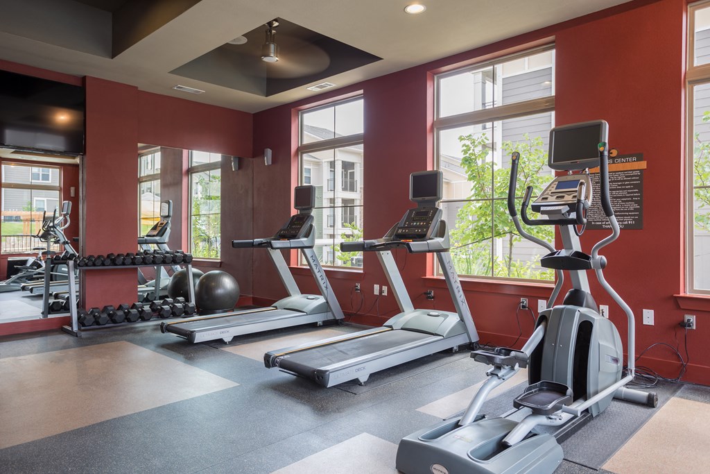 24hr Fitness Center with Cardio Machines