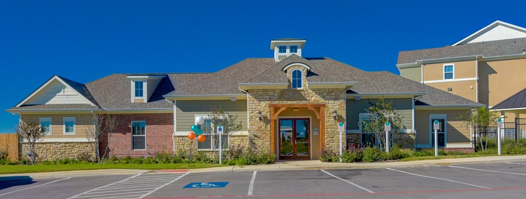 heights at converse apartments entrance into leasing center