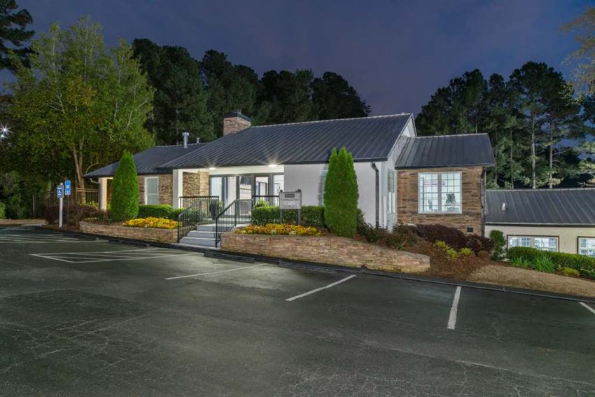 Veridian At Sandy Springs Apartments, 1800 Windridge Drive, Sandy