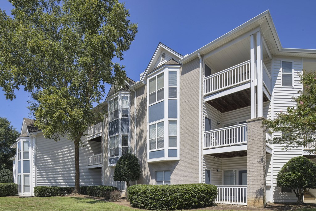 spacious pet-friendly community exterior at Whitehall Estate apartments in Charlotte NC