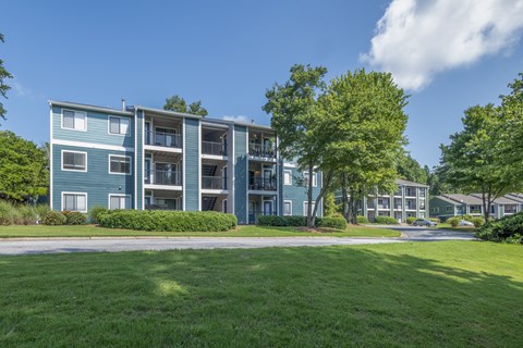 Vinings Apartments with In-Home Washer and Dryer - Wynnwood Vinings - Property Exterior with Private Balconies Atlanta Apartments