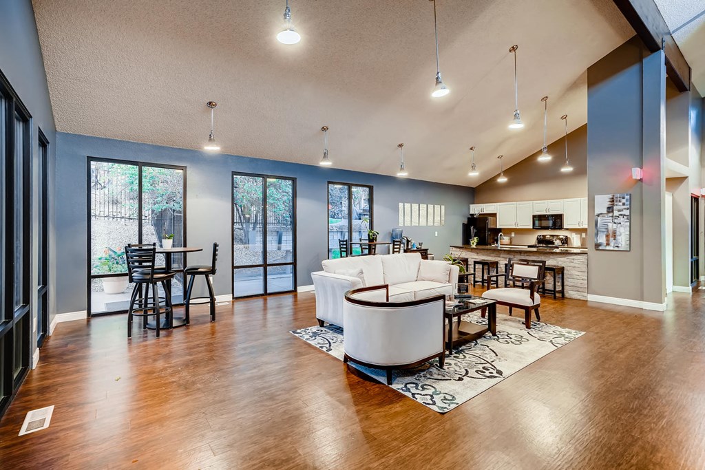 Vistas at Plum Creek | Castle Rock Apartments | Clubhouse