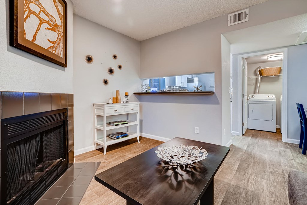Vistas at Plum Creek | Castle Rock Apartments | Living Room