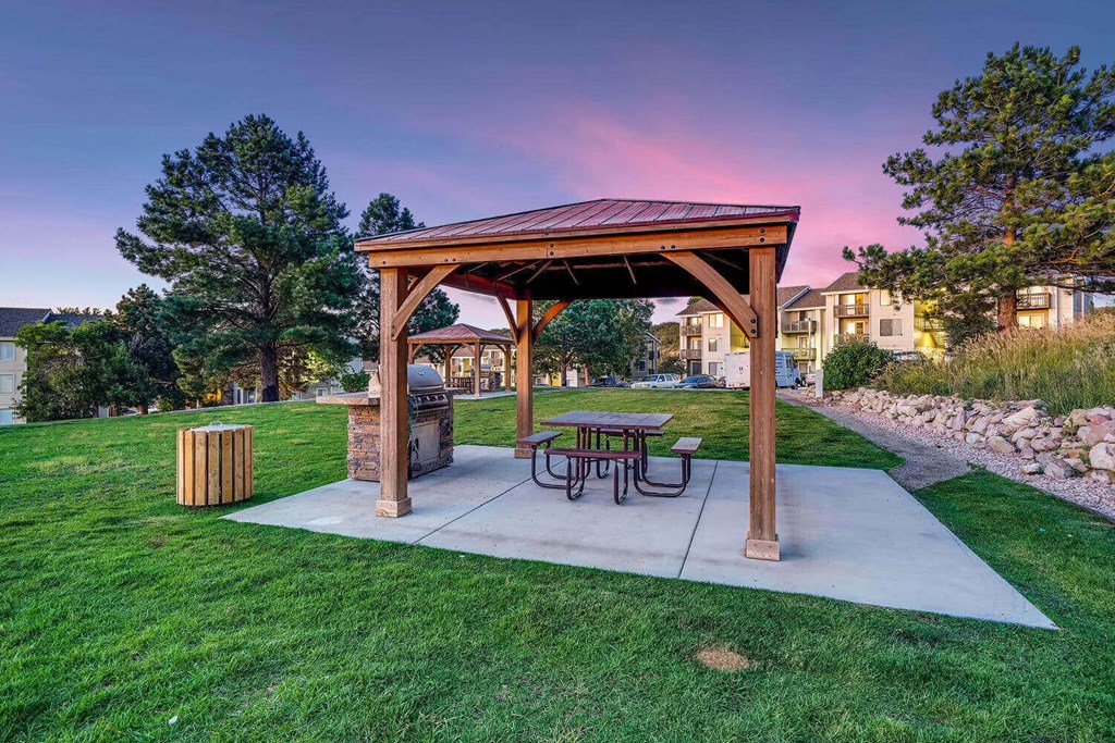 Vistas at Plum Creek | Castle Rock Apartments | Gazebo