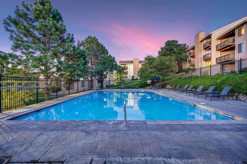 Vistas at Plum Creek | Castle Rock Apartments | Pool