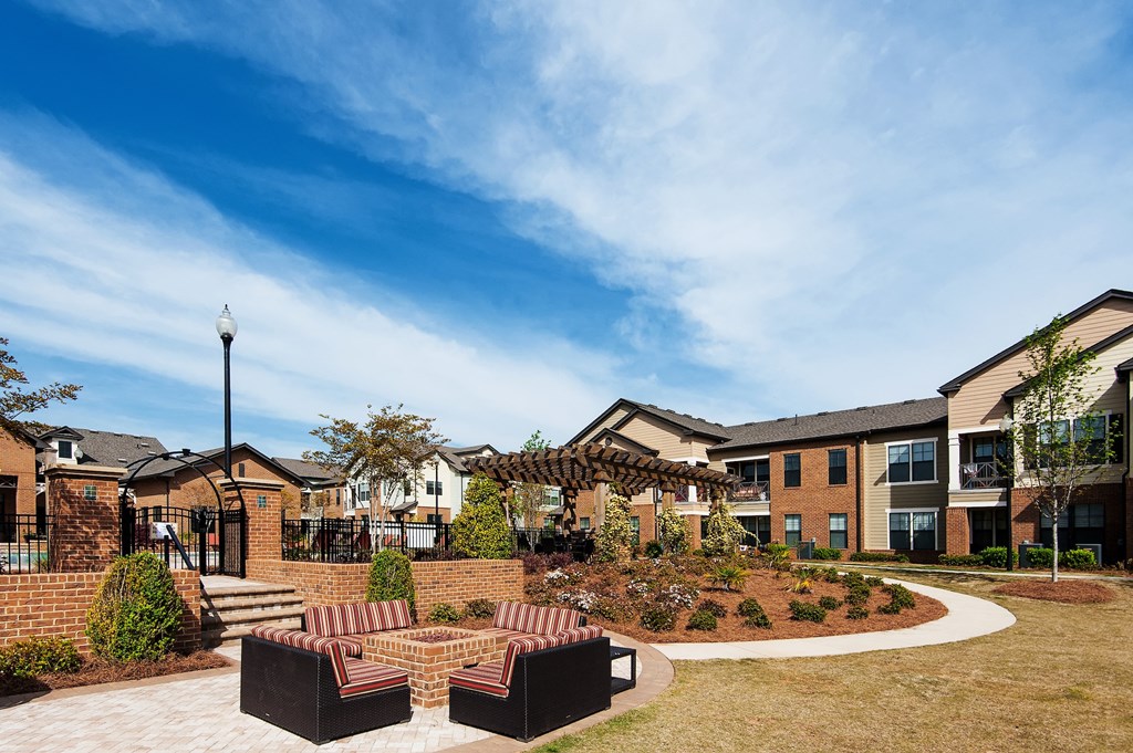 Tapestry hollingsworth Park outdoor community space