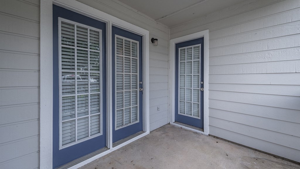 Eclipse Apartments Duluth GA apartment homes with private balcony