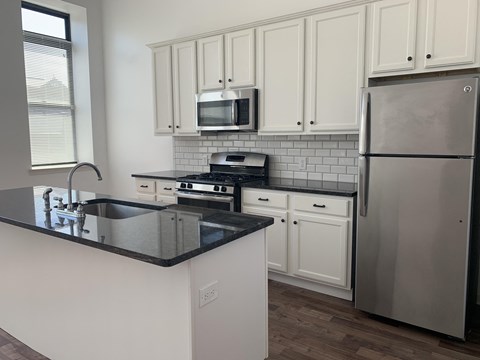 333 Earp Street 2 Beds Apartment for Rent - Photo Gallery 14