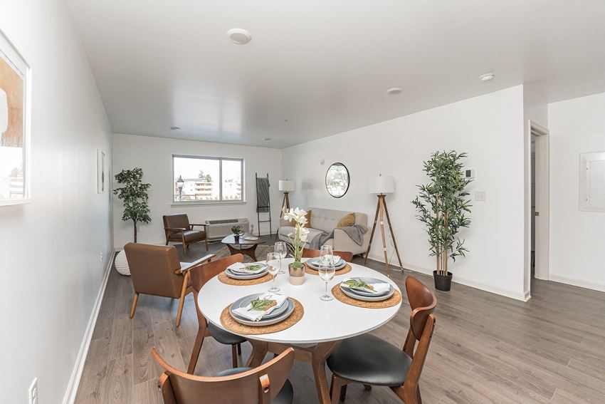 Lilac Pointe B Building