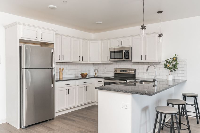 Lilac Pointe B Building