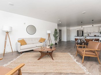 6649 Ridge Ave. 1-2 Beds Apartment for Rent - Photo Gallery 2