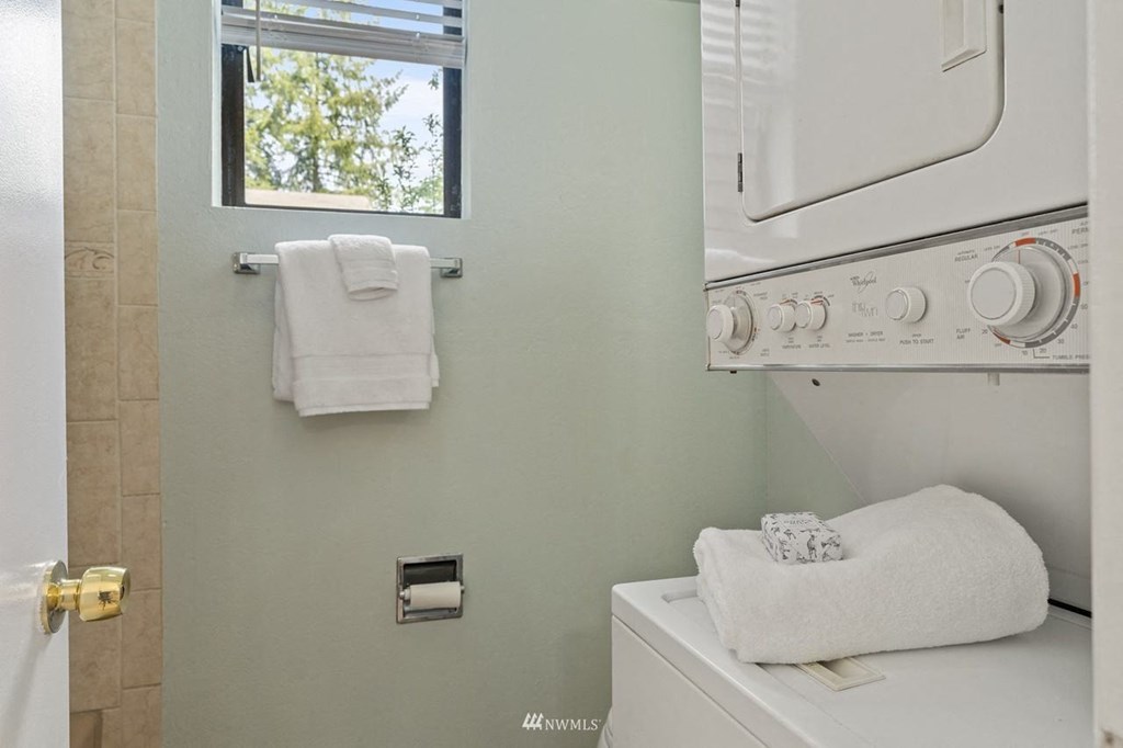 Stackable Washer & Dryer