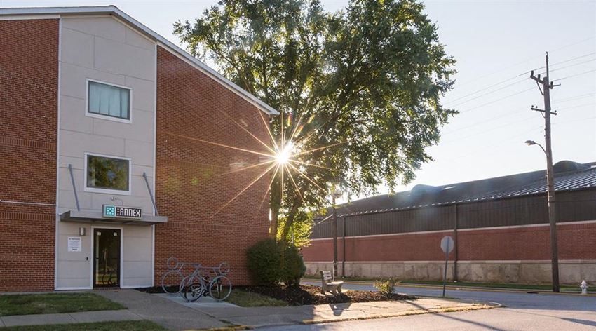 The Annex Of Vincennes