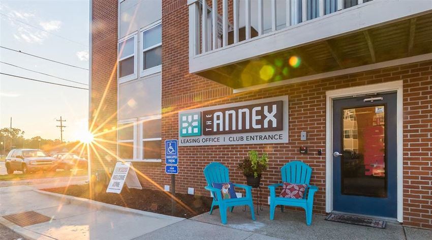 The Annex Of Vincennes