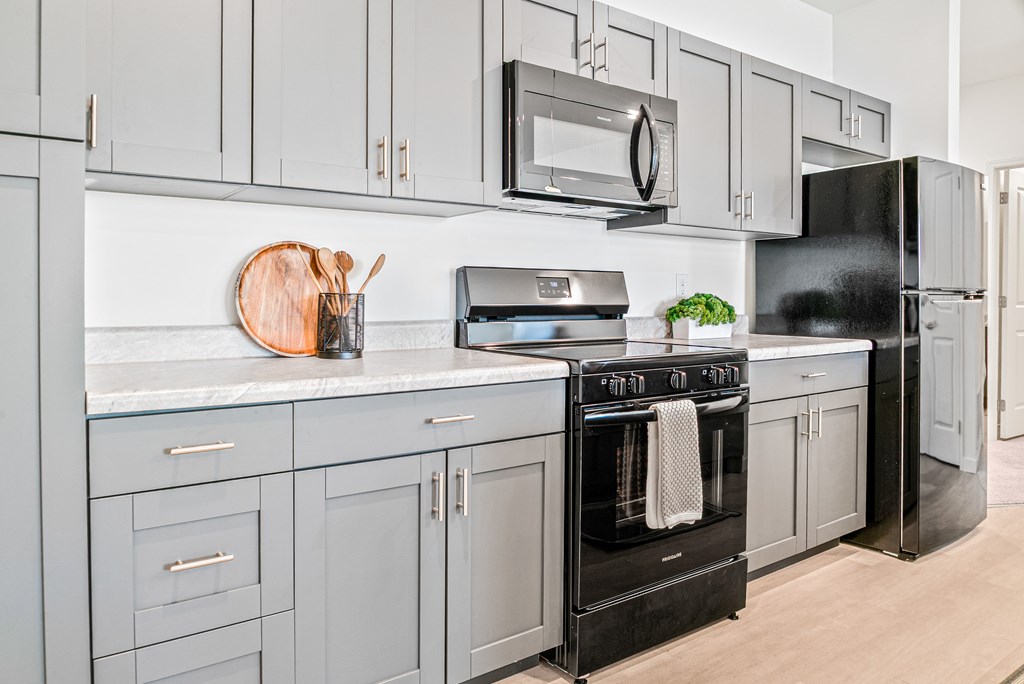 Kitchen Appliances at Union at Oak Grove, Michigan