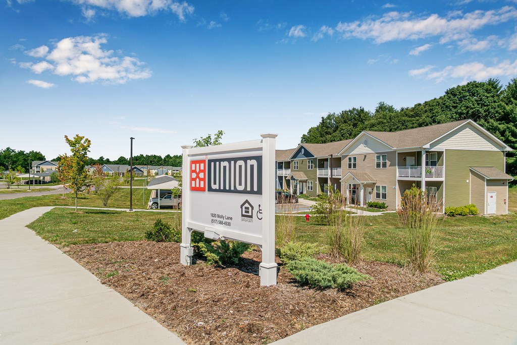 Property Signage at Union at Oak Grove, Howell, Michigan