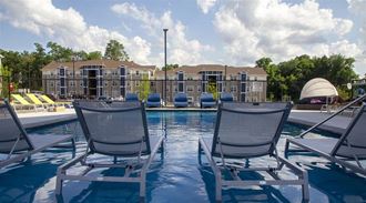 200 Carpenter Street 2-4 Beds Apartment for Rent