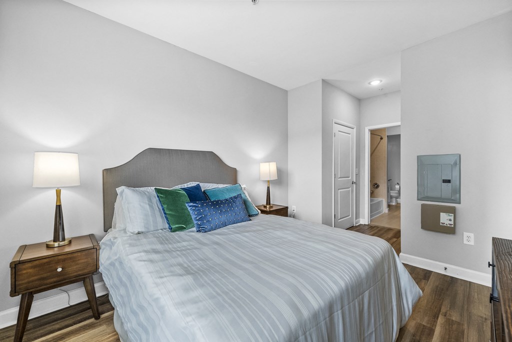 Comfortable Bedroom at Harbor Pointe, New Jersey