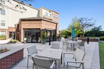 Firepit Patio at The Lena, Raritan
