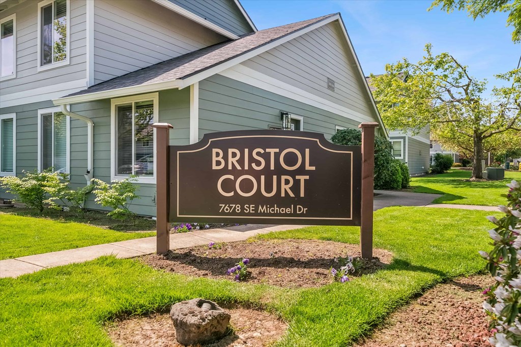 Bristol Court Sign