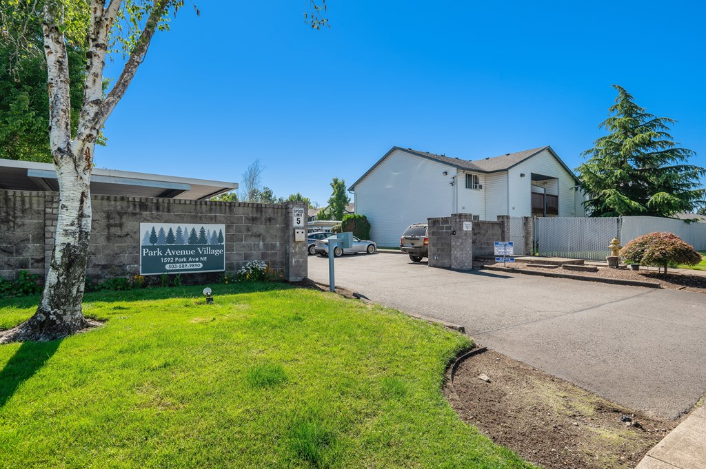 Park Avenue Village Apartments Sign
