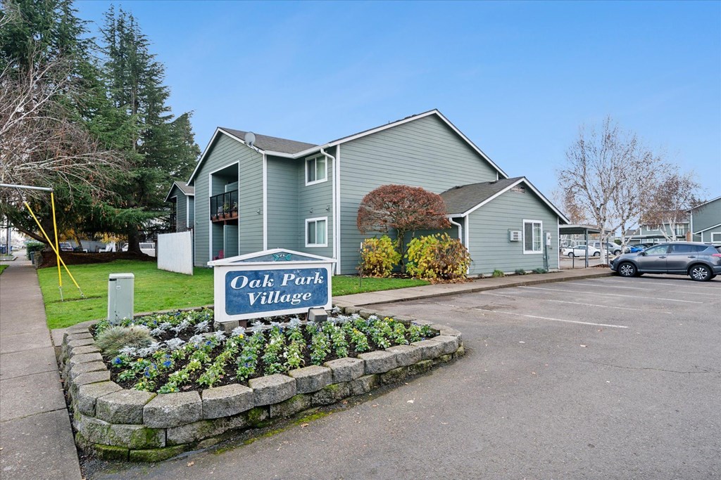 Oak Park Village Apartments exterior building
