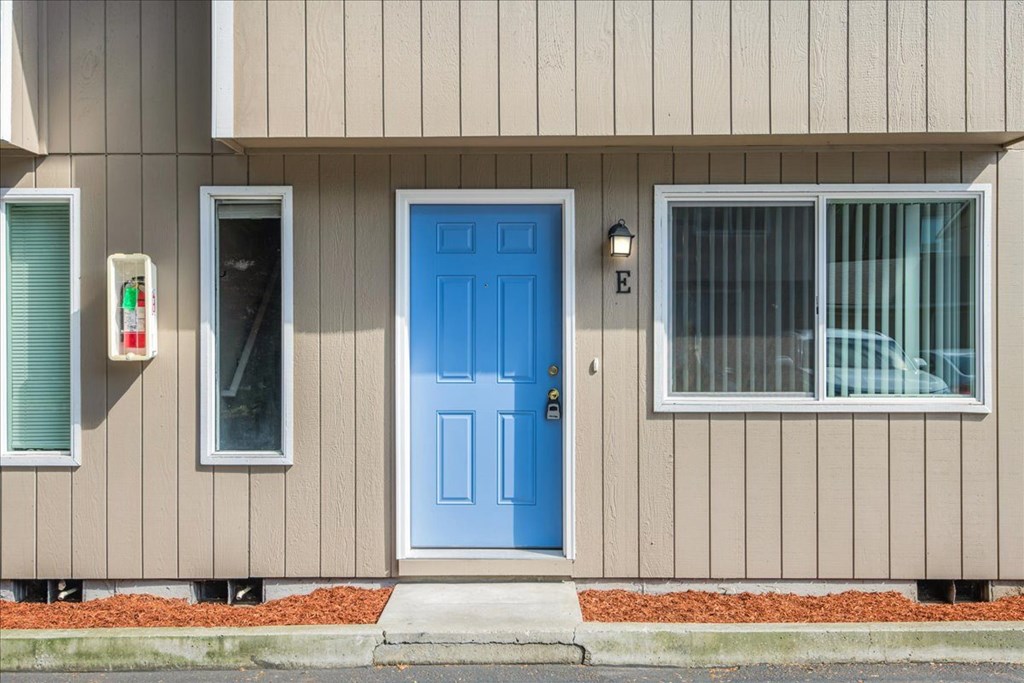 Lincoln Townhomes Exterior