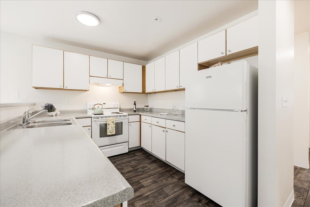 Farisswood Apartments Kitchen