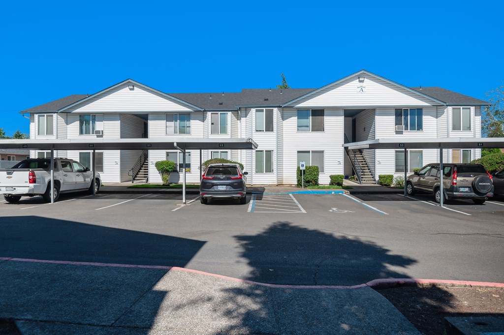 Park Avenue Village Apartments Parking Lot