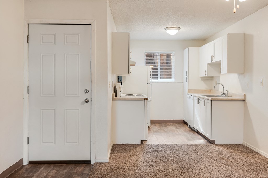 Quail Ridge Apartments Kitchen