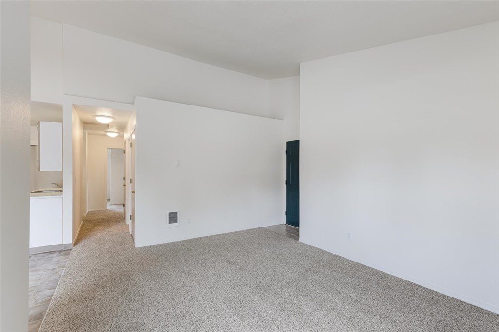 Cedar Grove Apartments Living Room