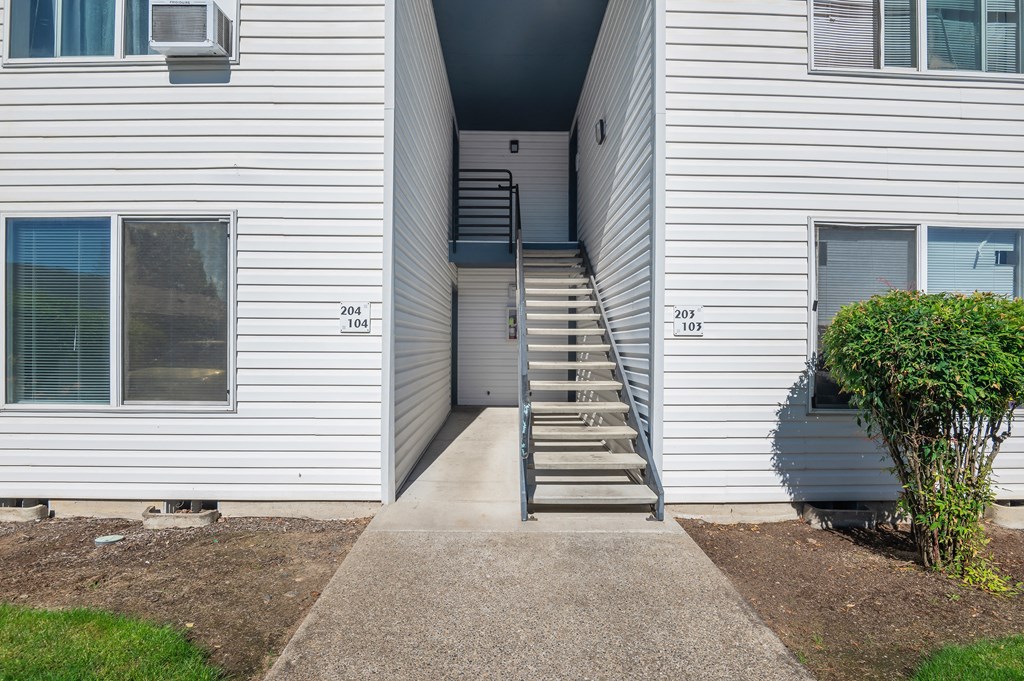 Park Avenue Village Apartments Exterior