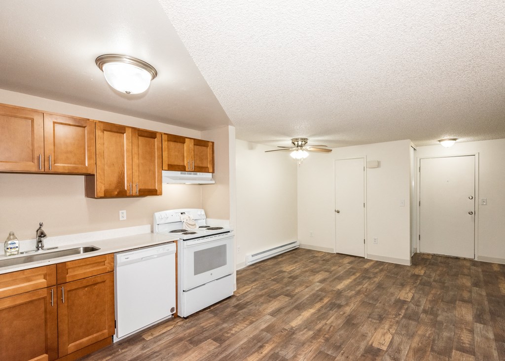 Creekside Commons Apartments Living Area