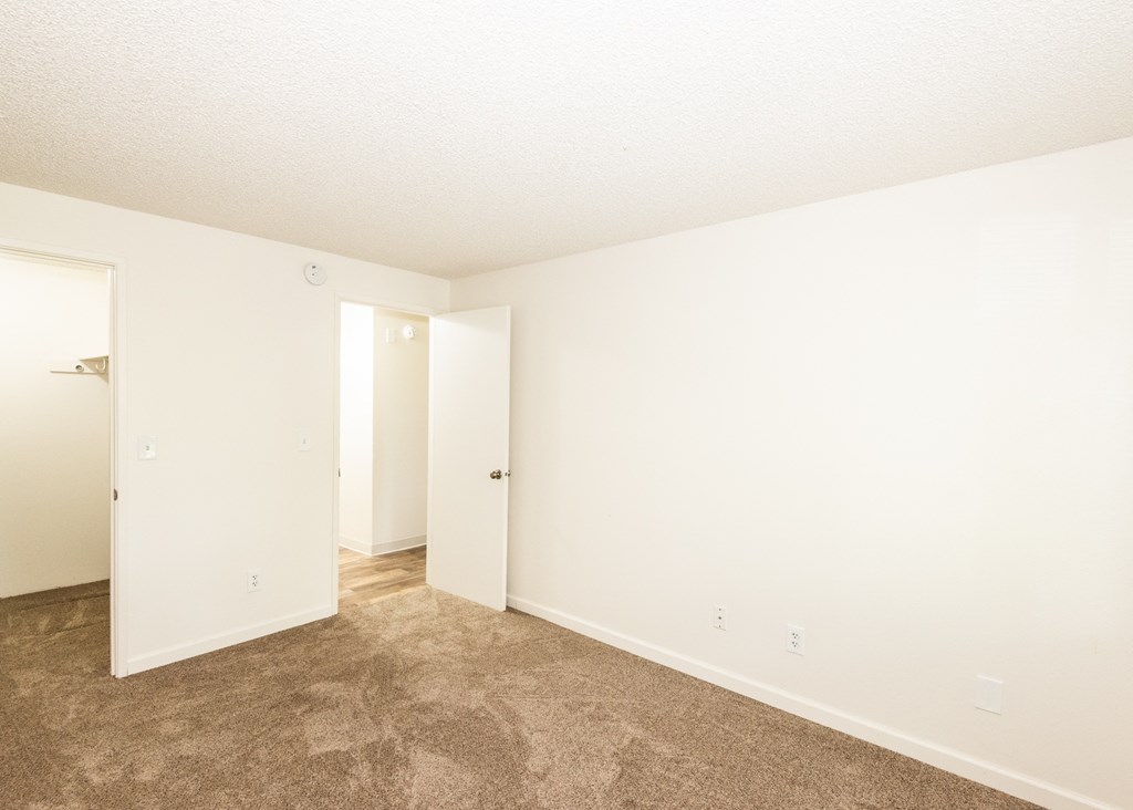 Creekside Commons Apartments Bedroom